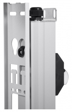 Блок распределения питания Rem R-32-20C13-10C19-A-I-1420-K верт.размещ. 10xC19 20xC13 базовые 32A клеммная колодка