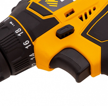 Дрель-шуруповерт Denzel CDL-18-02BM