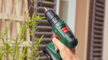 Дрель-шуруповерт Bosch EasyDrill 18V-40