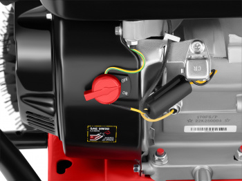 Снегоуборщик бензин. Starwind GST-4356