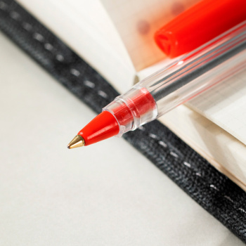 Ручка шариков. Deli Think EQ1-RD