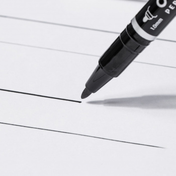 Маркер перманентный Deli  EU211-BK