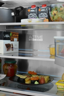 Холодильник Haier HB18FGSAAARU