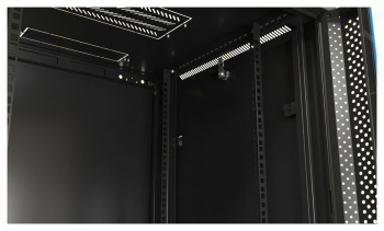 Шкаф коммутационный Hyperline (TWB-FC-2266-SR-RAL9004) настенный 22U 600x600мм пер.дв.стал.лист 60кг черный 1098мм IP20 сталь