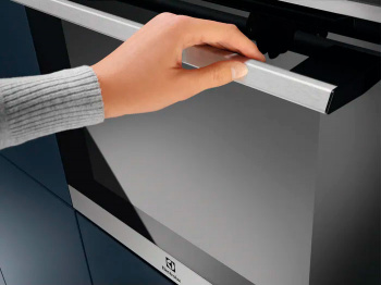 Духовой шкаф Электрический Electrolux EOC5E70X