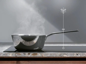 Индукционная варочная поверхность Electrolux EIS62443
