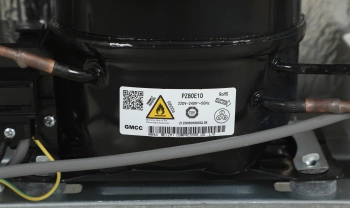 Холодильник SunWind SCC373