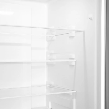 Холодильник SunWind SCC373