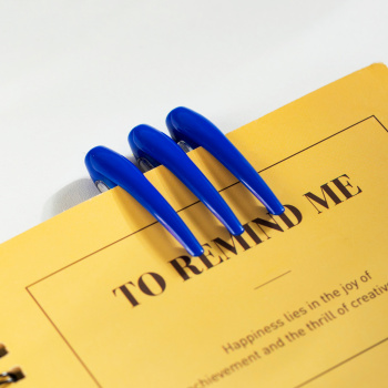 Ручка шариков. Deli Arris Golden CQ40-BL