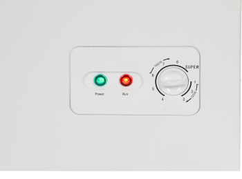 Морозильный ларь SunWind SCH251WT