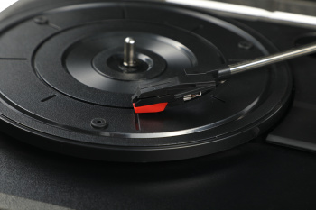 Проигрыватель винила Ritmix LP-190B