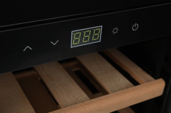 Винный шкаф Caso WineSafe 12