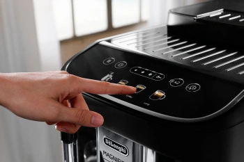 Кофемашина Delonghi Magnifica Evo ECAM290.21.B