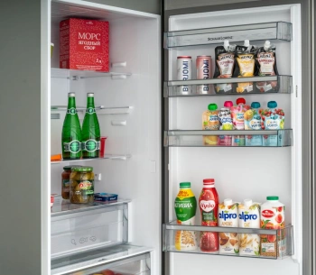 Холодильник Schaub Lorenz SLU S379Y4E