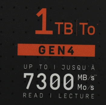 Накопитель SSD WD PCIe 4.0 x4 1TB WDS100T2X0E