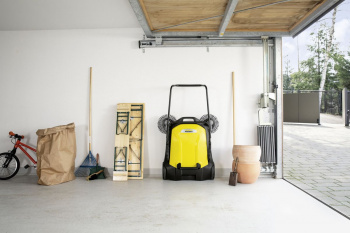 Подметательная машина механ. Karcher  S 6 Twin