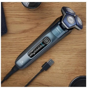 Бритва роторная Philips S7882/55