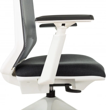 Кресло Бюрократ  MC-W611NL