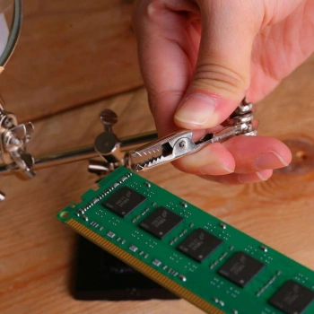 Держатель с лупой Deko  HT18