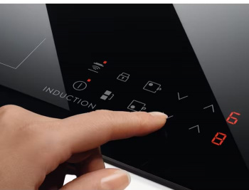 Индукционная варочная поверхность Electrolux LIV63431BK
