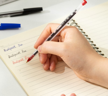 Набор ручек шариков. Deli Think EQ4-MT