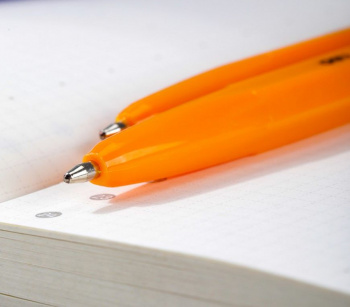 Набор ручек шариков. Deli Classic EQ6S-MT-BL