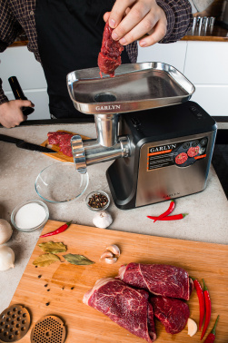 Мясорубка Garlyn MG-3000