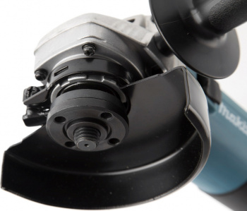 Углошлифовальная машина Makita 9557HNRK