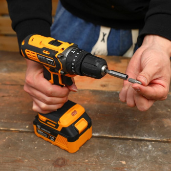 Дрель-шуруповерт Deko DKCD20 IMPACT