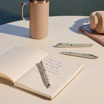 Ручка перьев. Parker IM Monochrome F328