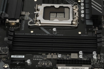 Материнская плата Gigabyte B760 DS3H AX