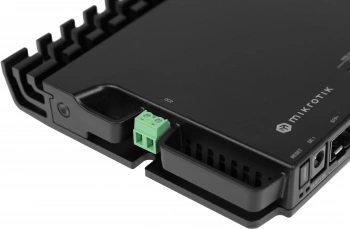 Маршрутизатор MikroTik RB5009UG+S+IN