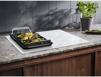 Индукционная варочная поверхность Electrolux LIV63431BW