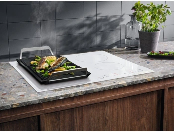 Индукционная варочная поверхность Electrolux LIV63431BW