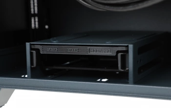 Корпус MSI MAG Vampiric 300R