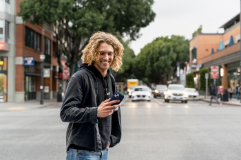 Чехол (клип-кейс) uBear для Apple iPhone 15 Plus Touch Mag Case