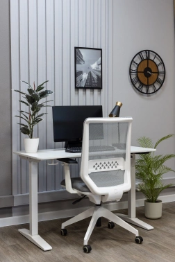 Стол игровой Knight  TABLE T2