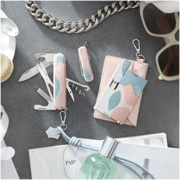 Швейцарская карта Victorinox Swiss Card Classic Paris Style