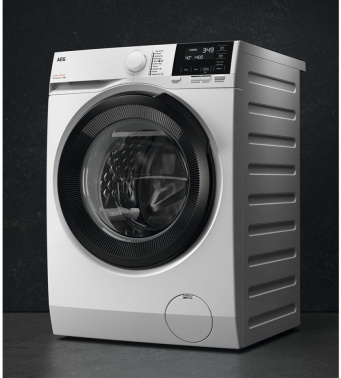 Стиральная машина AEG LFR61144BE