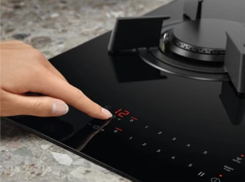 Газовая варочная поверхность AEG HVB8453IB