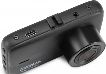 Видеорегистратор Digma FreeDrive 430
