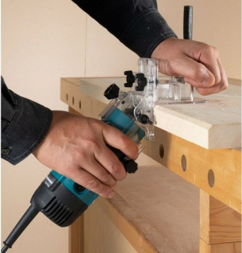 Фрезер Makita 3712