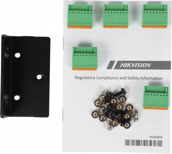 Видеорегистратор Hikvision  DS-7764NI-M4