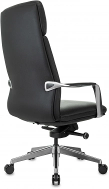 Кресло руководителя Бюрократ  _VEGA