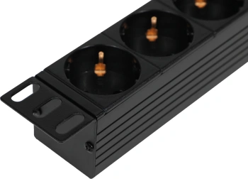 Блок распределения питания NTSS NTSS-PDU-DA1015 гор.размещ. 8xSchuko базовые 10A C14