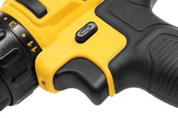 Дрель-шуруповерт DeWalt DCD710D2-QW
