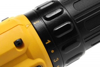 Дрель-шуруповерт DeWalt DCD710D2-QW