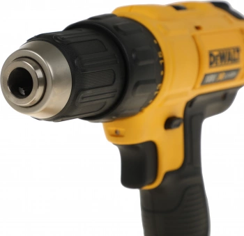 Дрель-шуруповерт DeWalt DCD771C2-QW