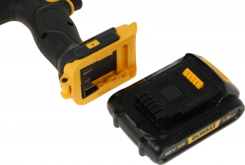 Дрель-шуруповерт DeWalt DCD771C2-QW