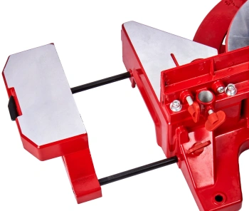 Торцовочная пила Elitech ПТ 825К (E2006.006.00)